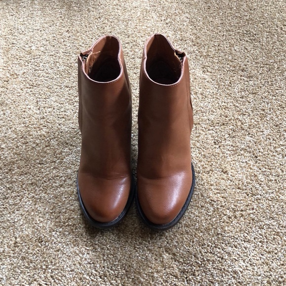 Urban Outfitters Shoes - Urban Outfitters Brown Booties size 7